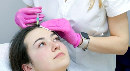 Mezoterapia scalpului: secretul părului sănătos și puternic